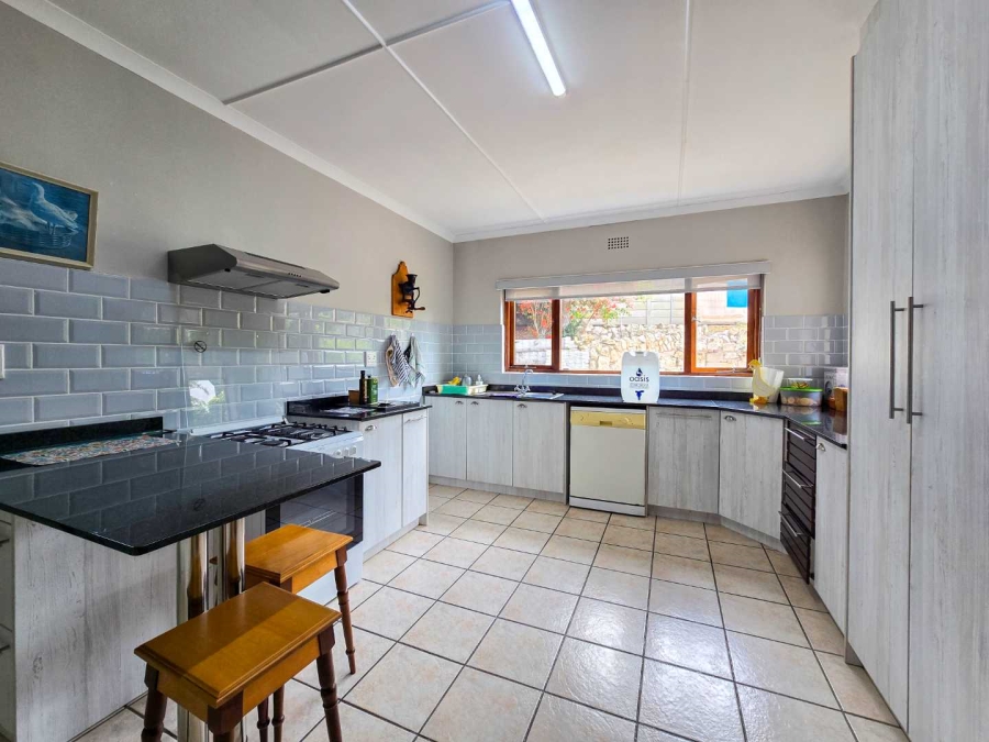 3 Bedroom Property for Sale in Stilbaai Wes Western Cape